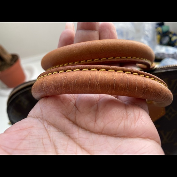 SOLD Louis Vuitton Alma PM - Picture 14 of 16